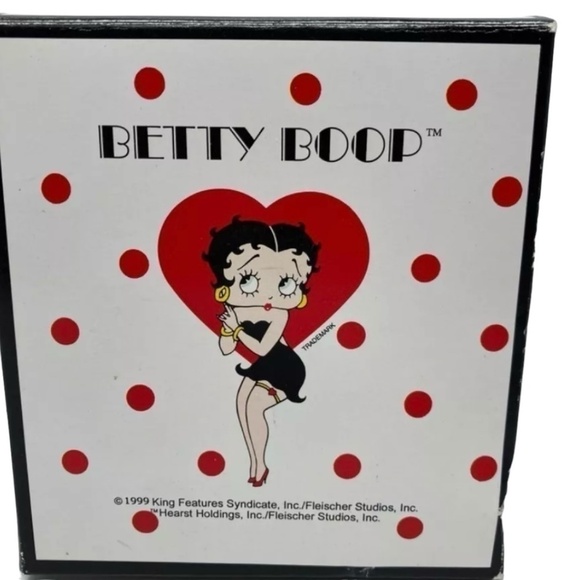 Betty Boop Strike a Pose Figurine Rare Original Edition - Picture 6 of 11